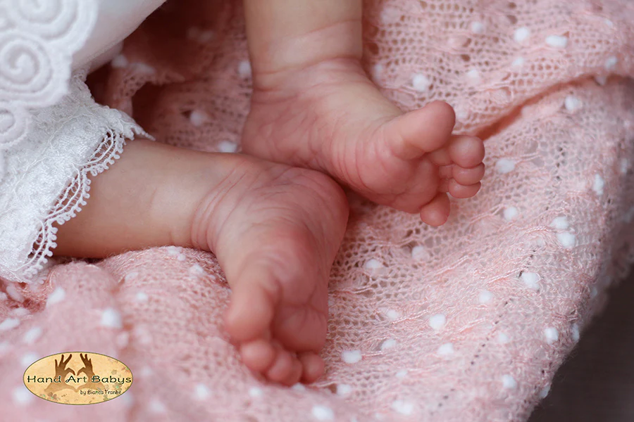 Realborn_Madison_Awake_05