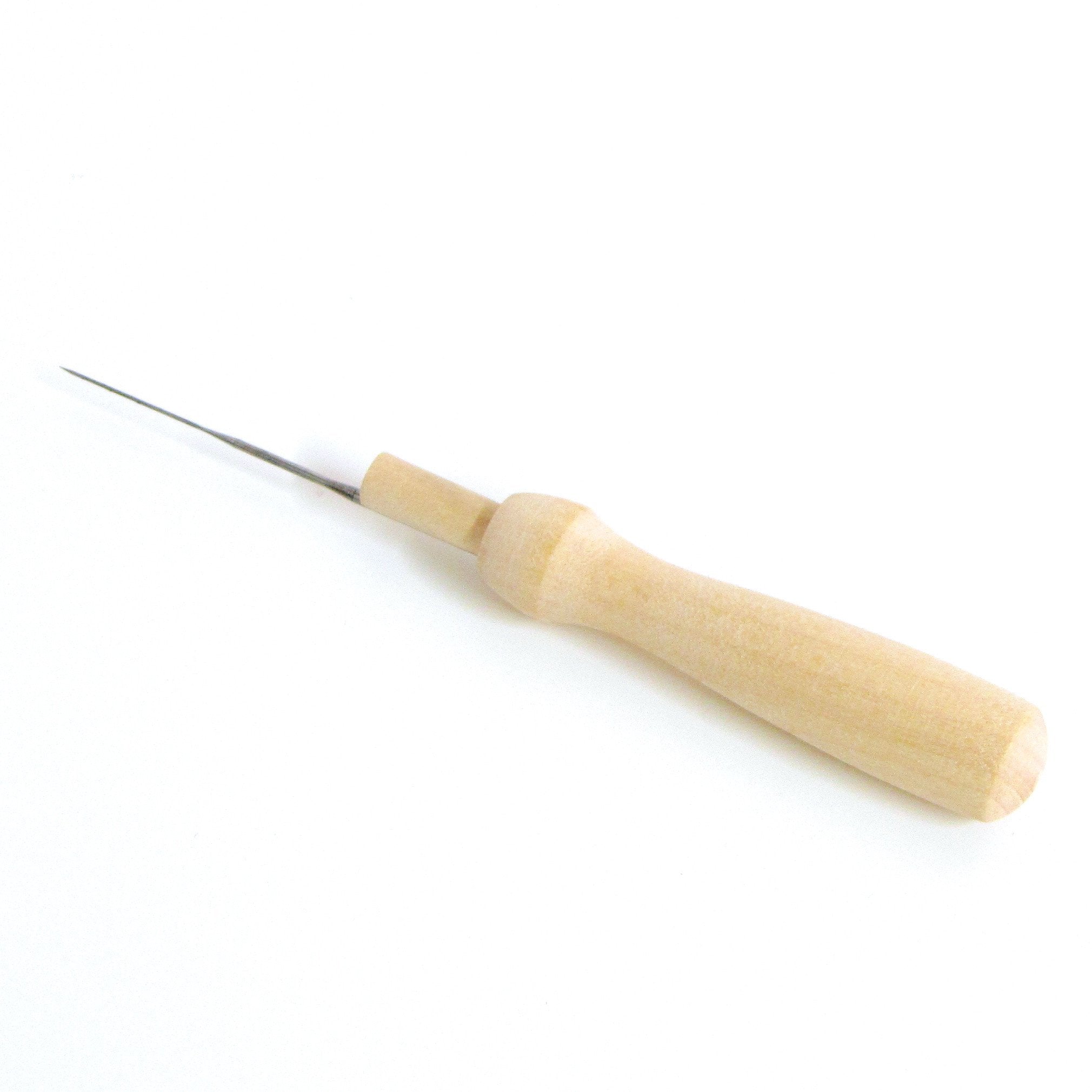 Needle Holder 2